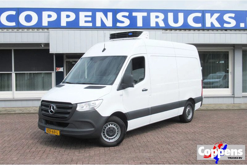 Mercedes-Benz Sprinter 317 CDI Koel / Vries/ verwarmen Carrier Xarios 350 + 220 volt nacht stekkerL2/H2 - Dostavno vozilo hladnjača: slika Mercedes-Benz Sprinter 317 CDI Koel / Vries/ verwarmen Carrier Xarios 350 + 220 volt nacht stekkerL2/H2 - Dostavno vozilo hladnjača Mercedes-Benz Sprinter 317 CDI Koel / Vries/ verwarmen Carrier Xarios 350 + 220 volt nacht stekkerL2/H2 - Dostavno vozilo hladnjača: slika Mercedes-Benz Sprinter 317 CDI Koel / Vries/ verwarmen Carrier Xarios 350 + 220 volt nacht stekkerL2/H2 - Dostavno vozilo hladnjača
