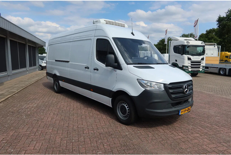 Mercedes-Benz Sprinter 317 CDI Koelwagen L3/H2 NIEUW - Dostavno vozilo hladnjača: slika Mercedes-Benz Sprinter 317 CDI Koelwagen L3/H2 NIEUW - Dostavno vozilo hladnjača Mercedes-Benz Sprinter 317 CDI Koelwagen L3/H2 NIEUW - Dostavno vozilo hladnjača: slika Mercedes-Benz Sprinter 317 CDI Koelwagen L3/H2 NIEUW - Dostavno vozilo hladnjača