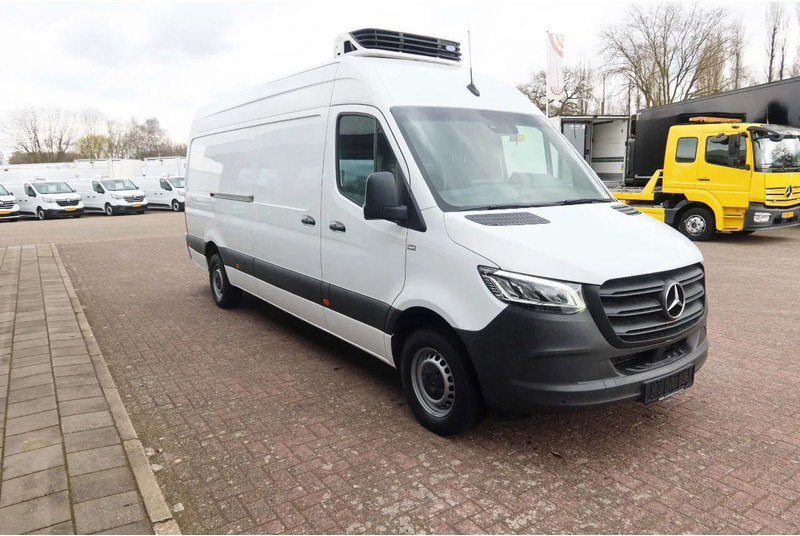 Mercedes-Benz Sprinter 317 CDI L3/H2 Multi temp, Verplaatsbare tussenwand - Dostavno vozilo hladnjača: slika Mercedes-Benz Sprinter 317 CDI L3/H2 Multi temp, Verplaatsbare tussenwand - Dostavno vozilo hladnjača Mercedes-Benz Sprinter 317 CDI L3/H2 Multi temp, Verplaatsbare tussenwand - Dostavno vozilo hladnjača: slika Mercedes-Benz Sprinter 317 CDI L3/H2 Multi temp, Verplaatsbare tussenwand - Dostavno vozilo hladnjača