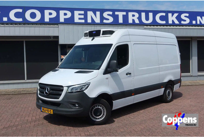 Mercedes-Benz Sprinter 317 Koel/Vries L2/H2 220 Volt stekker - Dostavno vozilo hladnjača: slika Mercedes-Benz Sprinter 317 Koel/Vries L2/H2 220 Volt stekker - Dostavno vozilo hladnjača Mercedes-Benz Sprinter 317 Koel/Vries L2/H2 220 Volt stekker - Dostavno vozilo hladnjača: slika Mercedes-Benz Sprinter 317 Koel/Vries L2/H2 220 Volt stekker - Dostavno vozilo hladnjača