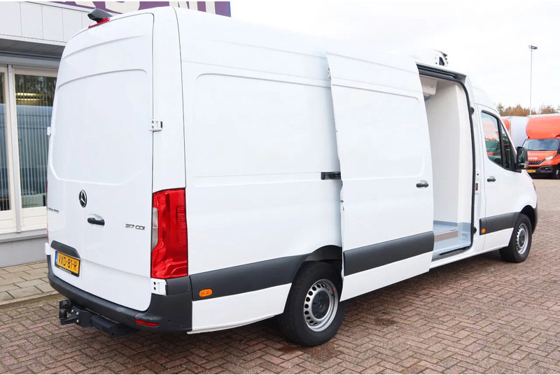Mercedes-Benz Sprinter 317 L3 H2 Koel / Vries/ Verwarmen + 220 volt nachtaansluiting - Dostavno vozilo hladnjača: slika Mercedes-Benz Sprinter 317 L3 H2 Koel / Vries/ Verwarmen + 220 volt nachtaansluiting - Dostavno vozilo hladnjača Mercedes-Benz Sprinter 317 L3 H2 Koel / Vries/ Verwarmen + 220 volt nachtaansluiting - Dostavno vozilo hladnjača: slika Mercedes-Benz Sprinter 317 L3 H2 Koel / Vries/ Verwarmen + 220 volt nachtaansluiting - Dostavno vozilo hladnjača
