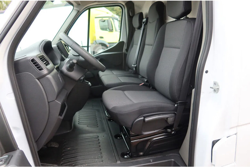 Renault Master 135 PK L3/H2 Navi Camera Airco Cruise Parkeersensoren Nieuw 12m3 Airco Cruise control - Furgon: slika Renault Master 135 PK L3/H2 Navi Camera Airco Cruise Parkeersensoren Nieuw 12m3 Airco Cruise control - Furgon Renault Master 135 PK L3/H2 Navi Camera Airco Cruise Parkeersensoren Nieuw 12m3 Airco Cruise control - Furgon: slika Renault Master 135 PK L3/H2 Navi Camera Airco Cruise Parkeersensoren Nieuw 12m3 Airco Cruise control - Furgon