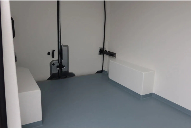 Renault Master Red Edition 150 PK Carrier Xarios 350 Koele/vriezen/verwarmen + nachtaansluiting 220 volt. - Dostavno vozilo hladnjača: slika Renault Master Red Edition 150 PK Carrier Xarios 350 Koele/vriezen/verwarmen + nachtaansluiting 220 volt. - Dostavno vozilo hladnjača Renault Master Red Edition 150 PK Carrier Xarios 350 Koele/vriezen/verwarmen + nachtaansluiting 220 volt. - Dostavno vozilo hladnjača: slika Renault Master Red Edition 150 PK Carrier Xarios 350 Koele/vriezen/verwarmen + nachtaansluiting 220 volt. - Dostavno vozilo hladnjača