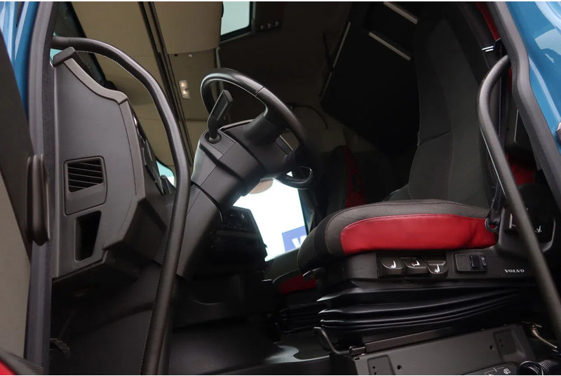 Volvo FH 460 Hooklift 8x2 Haakarm. 3x Steering axle - Kamion s kabelskim sustavom: slika Volvo FH 460 Hooklift 8x2 Haakarm. 3x Steering axle - Kamion s kabelskim sustavom Volvo FH 460 Hooklift 8x2 Haakarm. 3x Steering axle - Kamion s kabelskim sustavom: slika Volvo FH 460 Hooklift 8x2 Haakarm. 3x Steering axle - Kamion s kabelskim sustavom