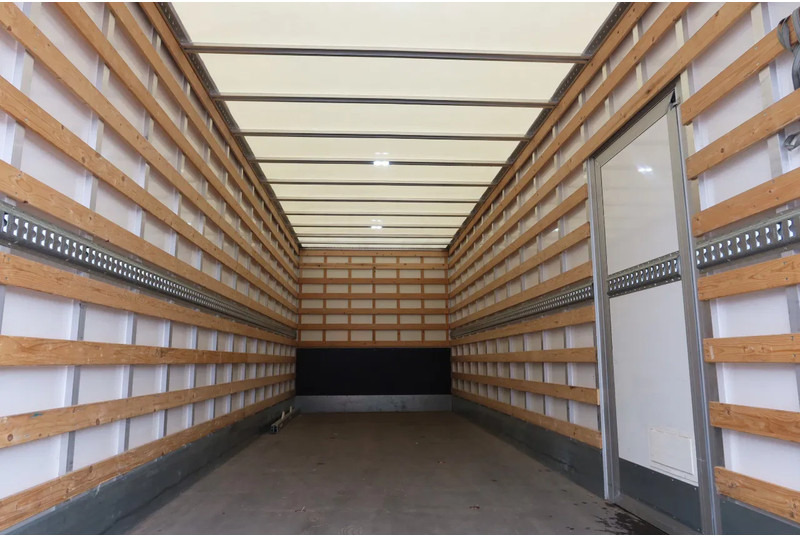 Volvo FL 250 Bakwagen + Dhollandia 1500 kg - Kamion sandučar: slika Volvo FL 250 Bakwagen + Dhollandia 1500 kg - Kamion sandučar Volvo FL 250 Bakwagen + Dhollandia 1500 kg - Kamion sandučar: slika Volvo FL 250 Bakwagen + Dhollandia 1500 kg - Kamion sandučar