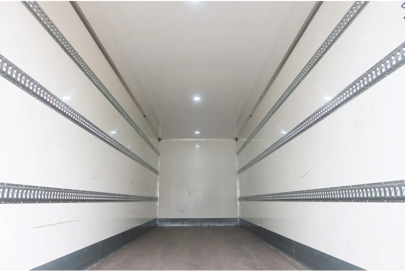 Volvo FM 340 Geïsoleerd Dak DHollandia 3000 kg - Kamion sandučar: slika Volvo FM 340 Geïsoleerd Dak DHollandia 3000 kg - Kamion sandučar Volvo FM 340 Geïsoleerd Dak DHollandia 3000 kg - Kamion sandučar: slika Volvo FM 340 Geïsoleerd Dak DHollandia 3000 kg - Kamion sandučar