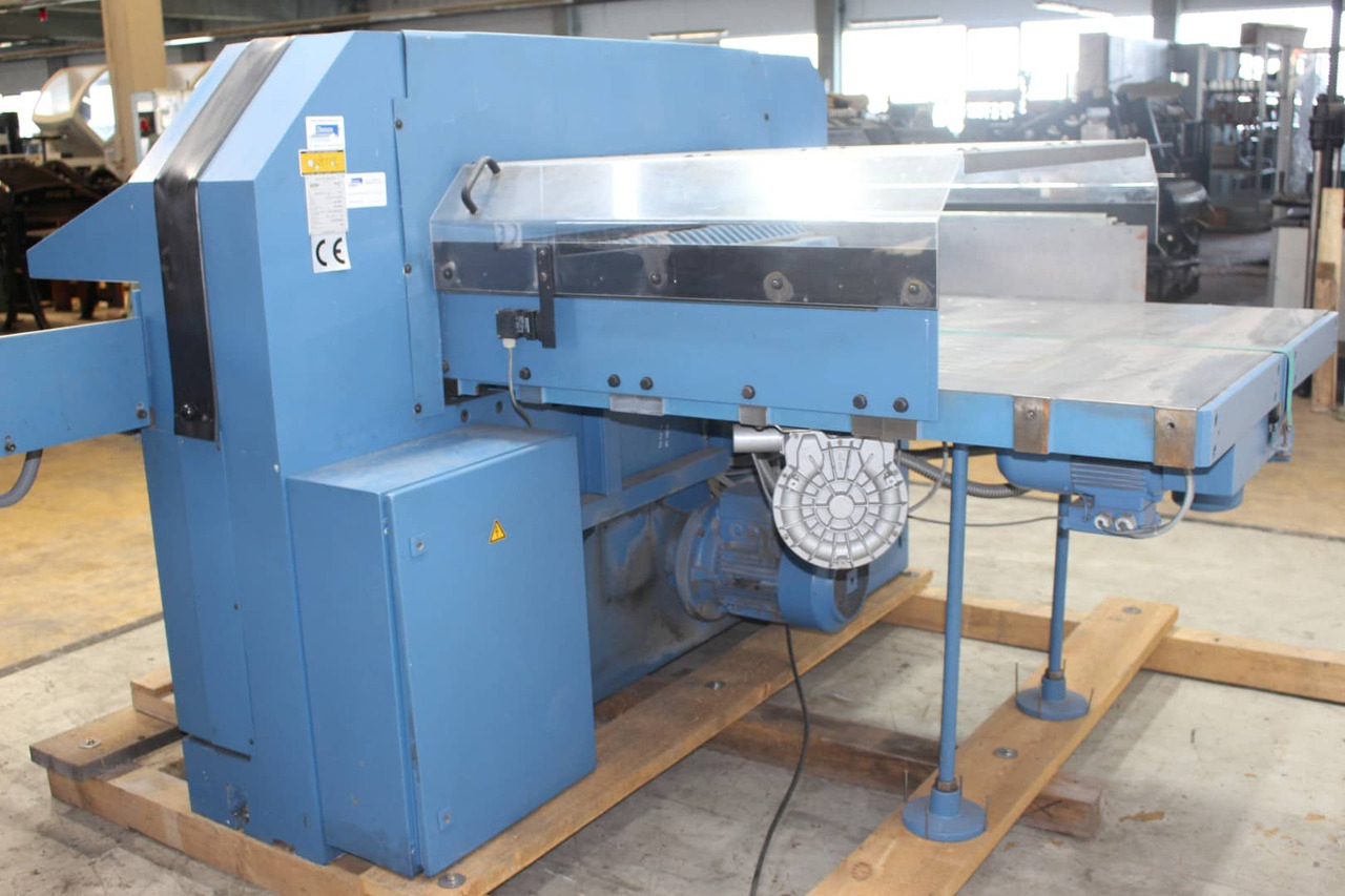 Schneider Senator 115H - Stroj za rezanje papira: slika Schneider Senator 115H - Stroj za rezanje papira Schneider Senator 115H - Stroj za rezanje papira: slika Schneider Senator 115H - Stroj za rezanje papira