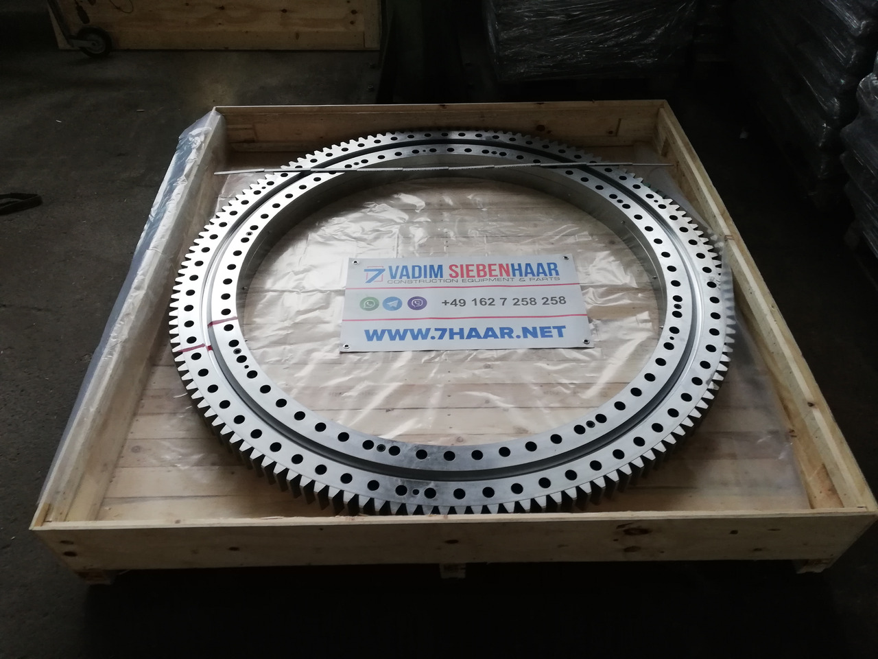 Terex Demag AC 535, AC 180, AC 200 64258040 - Okretni prsten za Autodizalica: slika Terex Demag AC 535, AC 180, AC 200 64258040 - Okretni prsten za Autodizalica Terex Demag AC 535, AC 180, AC 200 64258040 - Okretni prsten za Autodizalica: slika Terex Demag AC 535, AC 180, AC 200 64258040 - Okretni prsten za Autodizalica
