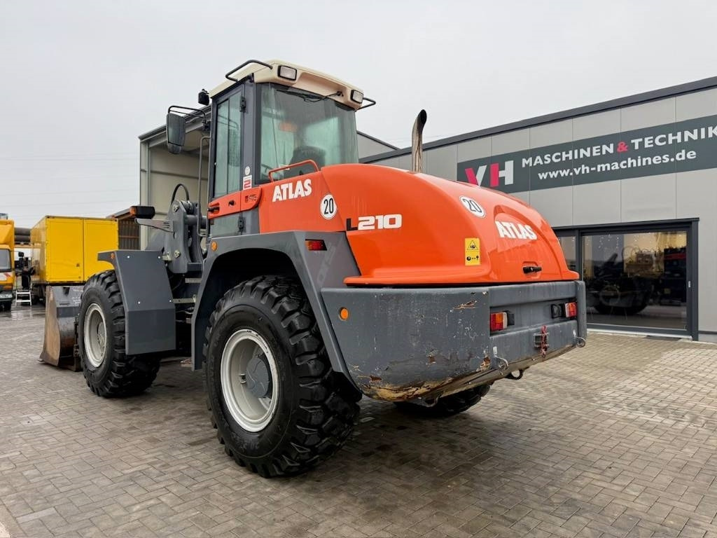 Atlas L 210 - Utovarivač na kotačima: slika Atlas L 210 - Utovarivač na kotačima Atlas L 210 - Utovarivač na kotačima: slika Atlas L 210 - Utovarivač na kotačima