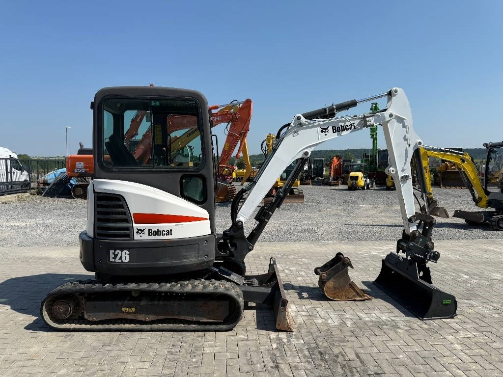 Mini bager Bobcat E 26 EM: slika Mini bager Bobcat E 26 EM