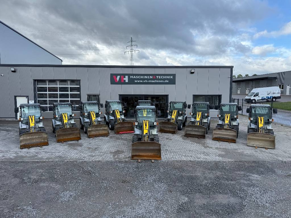 Kramer 5035 - Utovarivač na kotačima: slika Kramer 5035 - Utovarivač na kotačima Kramer 5035 - Utovarivač na kotačima: slika Kramer 5035 - Utovarivač na kotačima