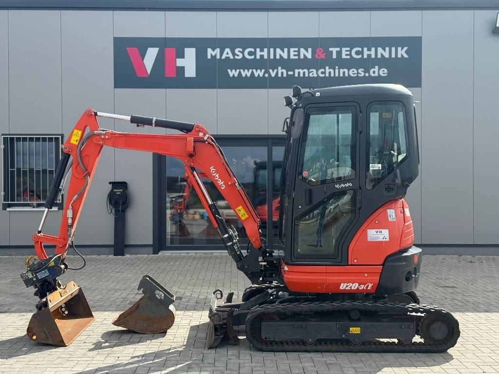 Kubota U 20-3 - Mini bager: slika Kubota U 20-3 - Mini bager Kubota U 20-3 - Mini bager: slika Kubota U 20-3 - Mini bager