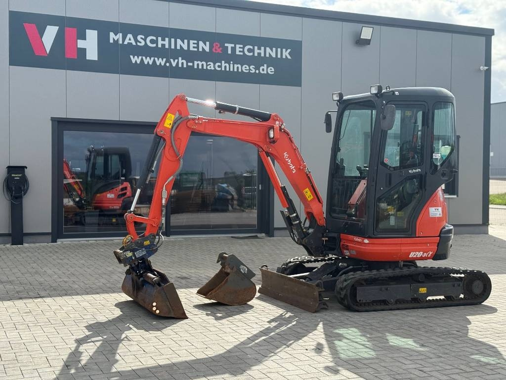 Kubota U 20-3 - Mini bager: slika Kubota U 20-3 - Mini bager Kubota U 20-3 - Mini bager: slika Kubota U 20-3 - Mini bager