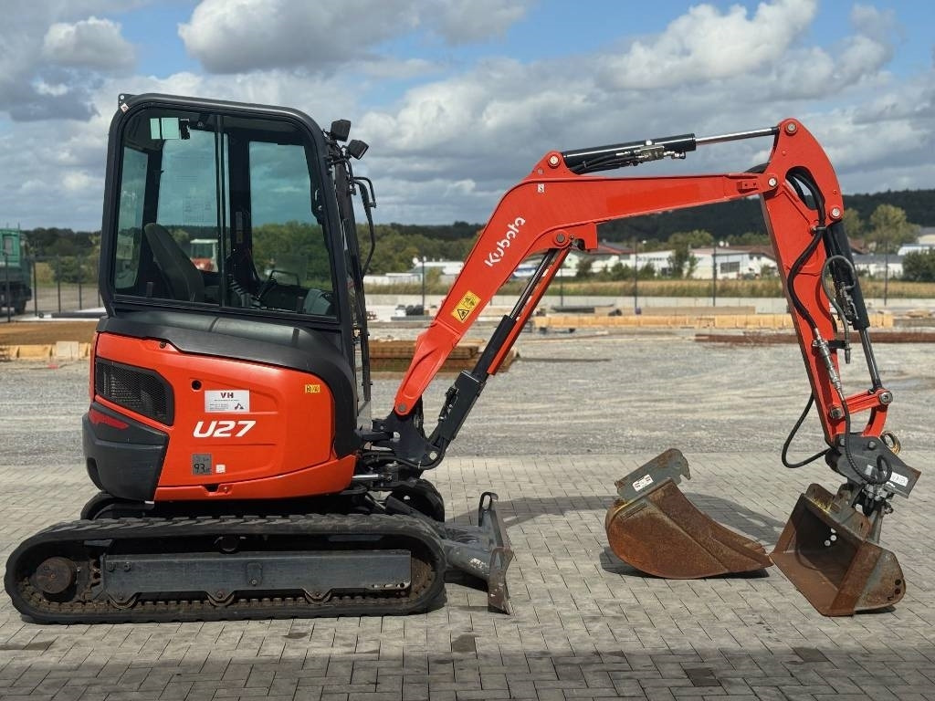 Kubota U 27-4 - Mini bager: slika Kubota U 27-4 - Mini bager Kubota U 27-4 - Mini bager: slika Kubota U 27-4 - Mini bager