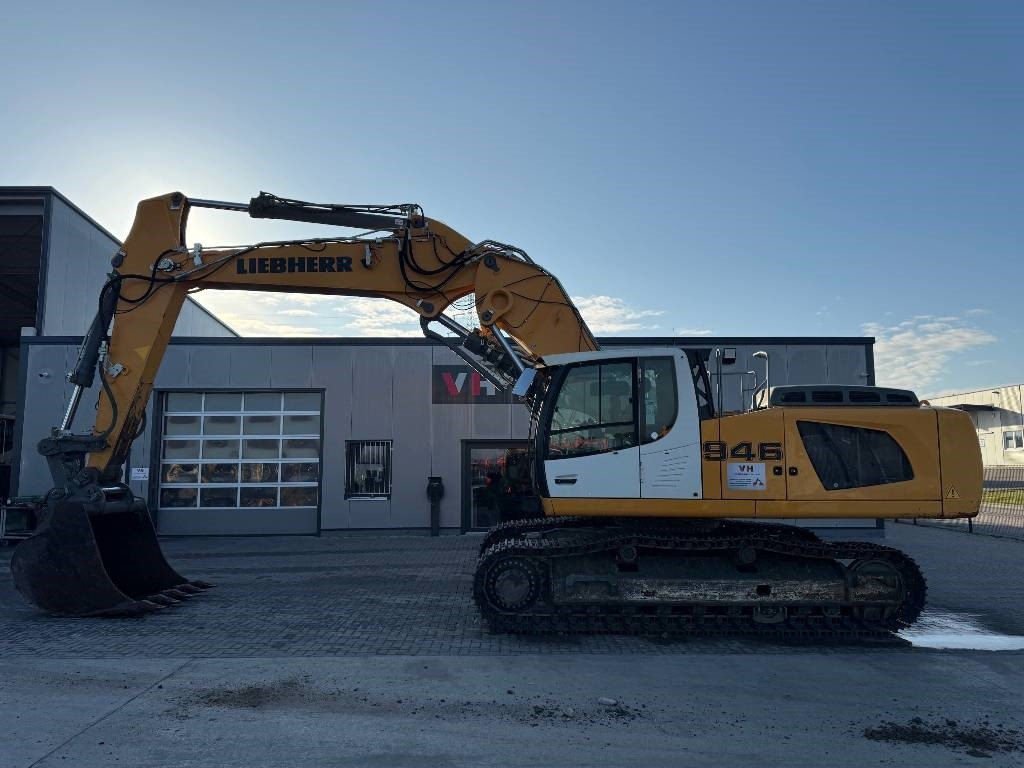Liebherr R 946 - Bager gusjeničar: slika Liebherr R 946 - Bager gusjeničar Liebherr R 946 - Bager gusjeničar: slika Liebherr R 946 - Bager gusjeničar