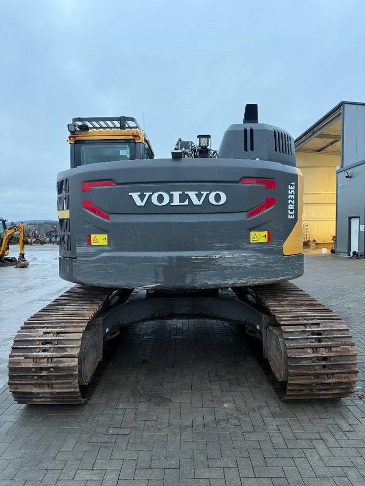 Volvo ECR 235 - Bager gusjeničar: slika Volvo ECR 235 - Bager gusjeničar Volvo ECR 235 - Bager gusjeničar: slika Volvo ECR 235 - Bager gusjeničar