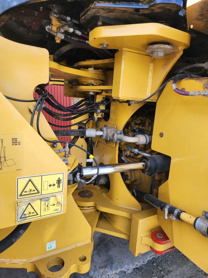 CAT 972M - Utovarivač na kotačima: slika CAT 972M - Utovarivač na kotačima CAT 972M - Utovarivač na kotačima: slika CAT 972M - Utovarivač na kotačima