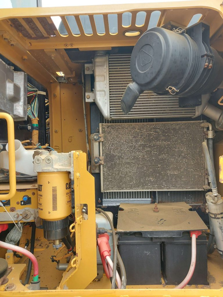 Bager gusjeničar CATERPILLAR 312D: slika Bager gusjeničar CATERPILLAR 312D