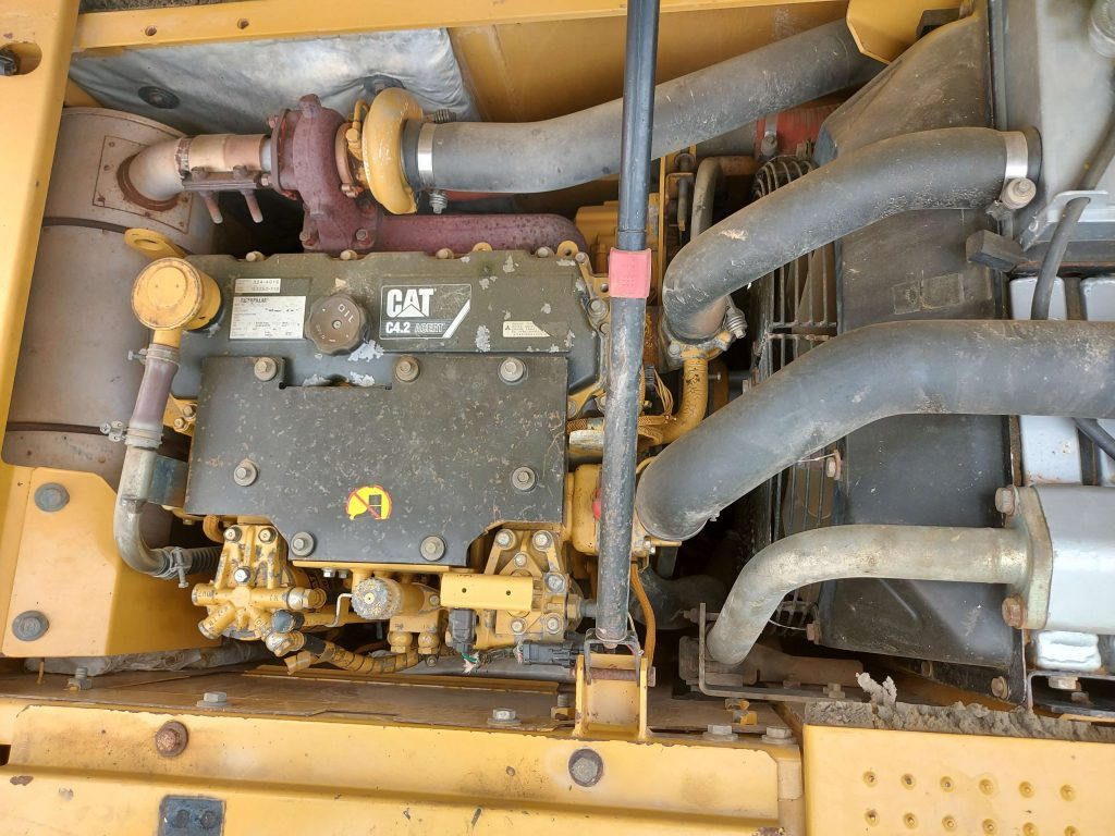 Bager gusjeničar CATERPILLAR 312D: slika Bager gusjeničar CATERPILLAR 312D