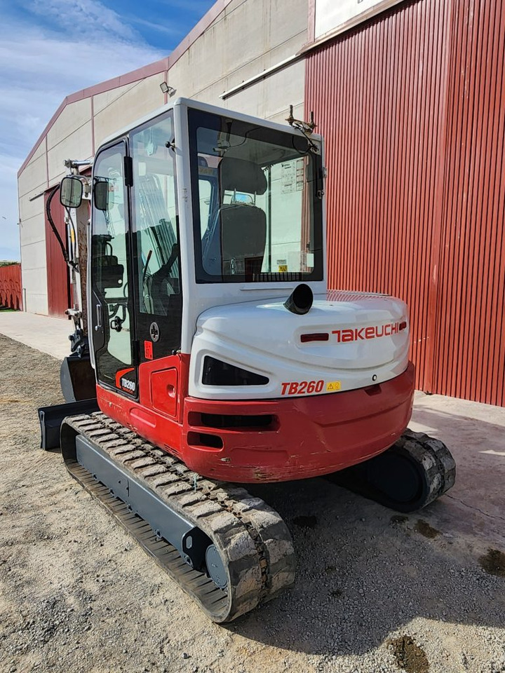TAKEUCHI TB260 - Mini bager: slika TAKEUCHI TB260 - Mini bager TAKEUCHI TB260 - Mini bager: slika TAKEUCHI TB260 - Mini bager
