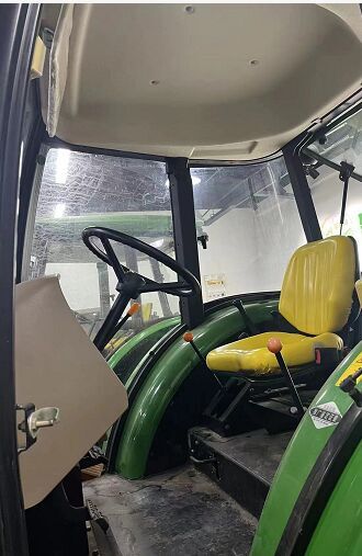 John Deere 1404 - Traktor: slika John Deere 1404 - Traktor John Deere 1404 - Traktor: slika John Deere 1404 - Traktor