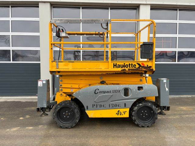 Haulotte Compact 12DX 12m Diesel Scherenarbeitsbühne 4x4 - Škarasta podizna platforma: slika Haulotte Compact 12DX 12m Diesel Scherenarbeitsbühne 4x4 - Škarasta podizna platforma Haulotte Compact 12DX 12m Diesel Scherenarbeitsbühne 4x4 - Škarasta podizna platforma: slika Haulotte Compact 12DX 12m Diesel Scherenarbeitsbühne 4x4 - Škarasta podizna platforma