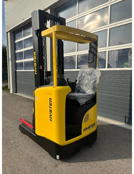 Hyster R 1.2 E Schubmaststapler, 1200kg - Regalni viličar: slika Hyster R 1.2 E Schubmaststapler, 1200kg - Regalni viličar Hyster R 1.2 E Schubmaststapler, 1200kg - Regalni viličar: slika Hyster R 1.2 E Schubmaststapler, 1200kg - Regalni viličar