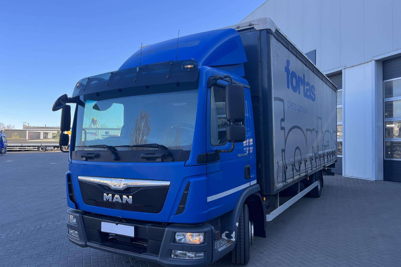 MAN TGL 12.220 4X2 BL su liftu (8493) - Kamion s ceradom: slika MAN TGL 12.220 4X2 BL su liftu (8493) - Kamion s ceradom MAN TGL 12.220 4X2 BL su liftu (8493) - Kamion s ceradom: slika MAN TGL 12.220 4X2 BL su liftu (8493) - Kamion s ceradom