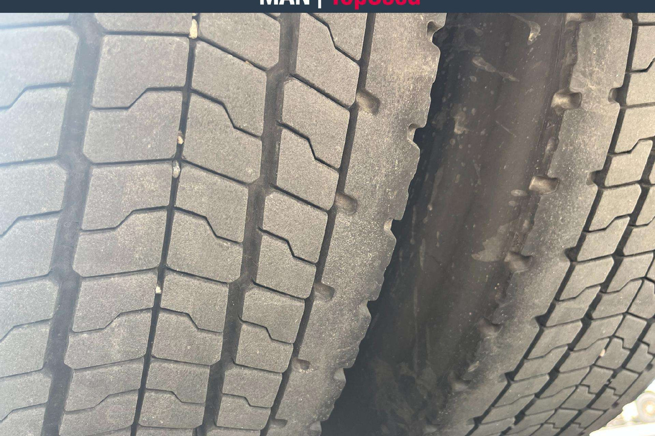 Tegljač MAN 18.460 XLX Cab Retarder (8624): slika Tegljač MAN 18.460 XLX Cab Retarder (8624) Tegljač MAN 18.460 XLX Cab Retarder (8624): slika Tegljač MAN 18.460 XLX Cab Retarder (8624)