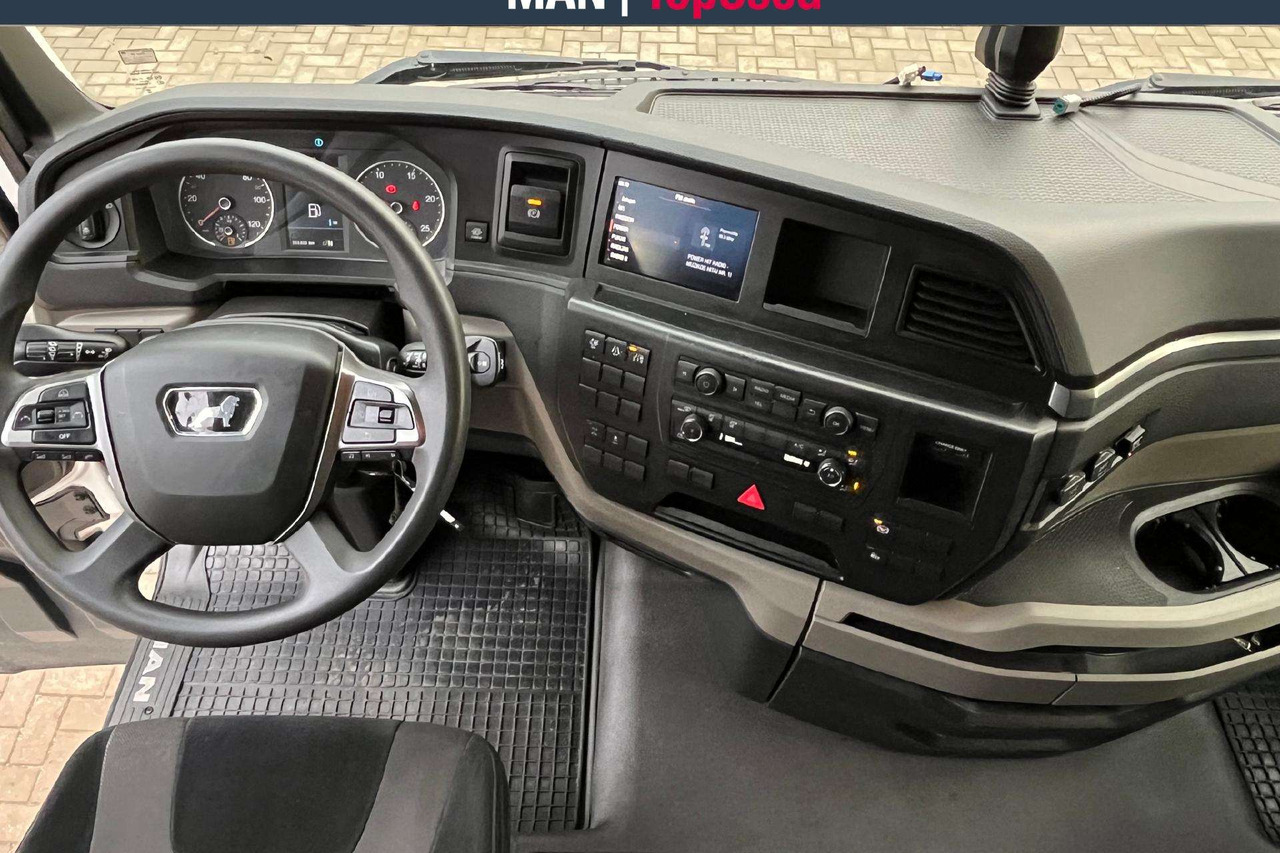 MAN TGX 18.470 4x2 - Tegljač: slika MAN TGX 18.470 4x2 - Tegljač MAN TGX 18.470 4x2 - Tegljač: slika MAN TGX 18.470 4x2 - Tegljač