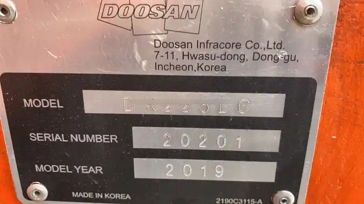 2023 Year Doosan Excavator Dx225 22t Dx225lc Crawler Excavator In Fresh Stock In Shanghai - Bager gusjeničar: slika 2023 Year Doosan Excavator Dx225 22t Dx225lc Crawler Excavator In Fresh Stock In Shanghai - Bager gusjeničar 2023 Year Doosan Excavator Dx225 22t Dx225lc Crawler Excavator In Fresh Stock In Shanghai - Bager gusjeničar: slika 2023 Year Doosan Excavator Dx225 22t Dx225lc Crawler Excavator In Fresh Stock In Shanghai - Bager gusjeničar