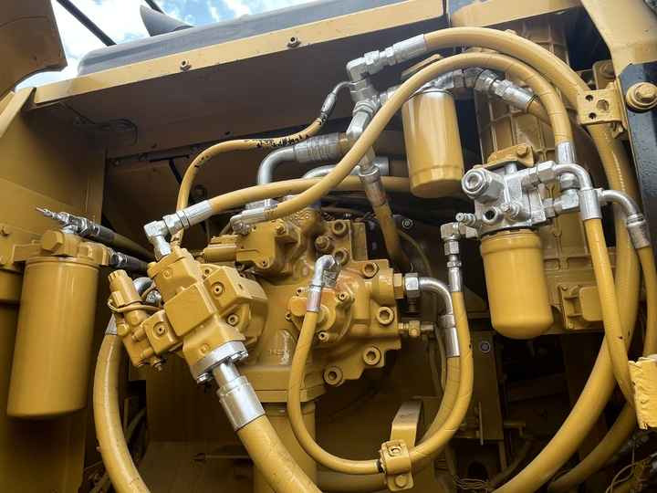 20Tons excavator Used CAT Excavator 325D 320D 320B 320BL 320C 320CL On sale - Bager gusjeničar: slika 20Tons excavator Used CAT Excavator 325D 320D 320B 320BL 320C 320CL On sale - Bager gusjeničar 20Tons excavator Used CAT Excavator 325D 320D 320B 320BL 320C 320CL On sale - Bager gusjeničar: slika 20Tons excavator Used CAT Excavator 325D 320D 320B 320BL 320C 320CL On sale - Bager gusjeničar