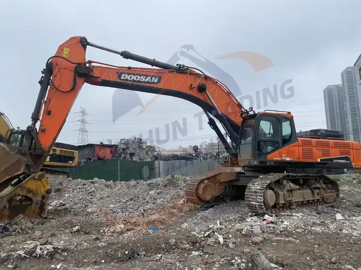 52 ton large mining used doosan dx520lc excavator 520 hydraulic crawler escavadeira dx520 - Bager: slika 52 ton large mining used doosan dx520lc excavator 520 hydraulic crawler escavadeira dx520 - Bager 52 ton large mining used doosan dx520lc excavator 520 hydraulic crawler escavadeira dx520 - Bager: slika 52 ton large mining used doosan dx520lc excavator 520 hydraulic crawler escavadeira dx520 - Bager