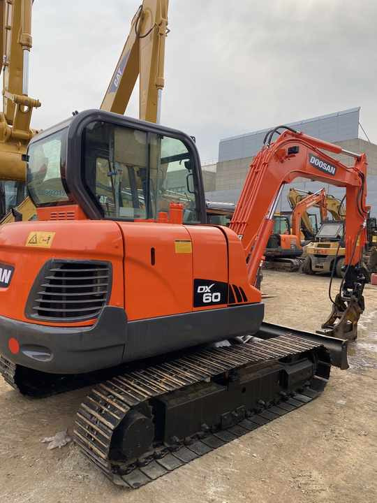 Awesome Performance Korea Imported Small Scale Used Doosan Excavator Dx60 Dx225 Dh60 Dh55 - Bager gusjeničar: slika Awesome Performance Korea Imported Small Scale Used Doosan Excavator Dx60 Dx225 Dh60 Dh55 - Bager gusjeničar Awesome Performance Korea Imported Small Scale Used Doosan Excavator Dx60 Dx225 Dh60 Dh55 - Bager gusjeničar: slika Awesome Performance Korea Imported Small Scale Used Doosan Excavator Dx60 Dx225 Dh60 Dh55 - Bager gusjeničar