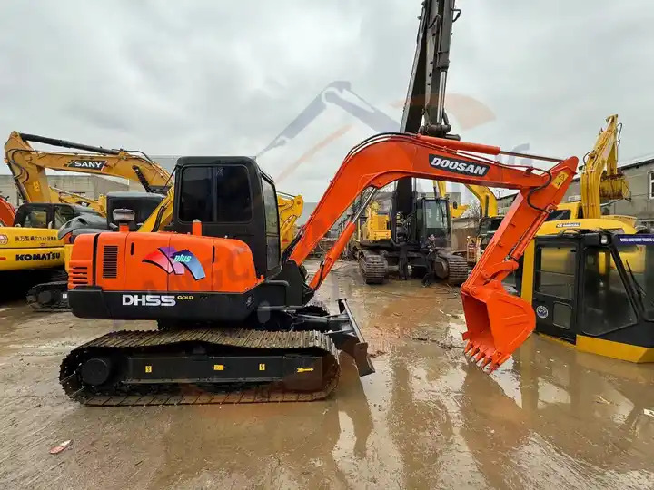 Cheap used mini excavator machine Crawler DH55 Factory sale used excavator used machinery doosan DH55 Used mini excavator - Bager: slika Cheap used mini excavator machine Crawler DH55 Factory sale used excavator used machinery doosan DH55 Used mini excavator - Bager Cheap used mini excavator machine Crawler DH55 Factory sale used excavator used machinery doosan DH55 Used mini excavator - Bager: slika Cheap used mini excavator machine Crawler DH55 Factory sale used excavator used machinery doosan DH55 Used mini excavator - Bager