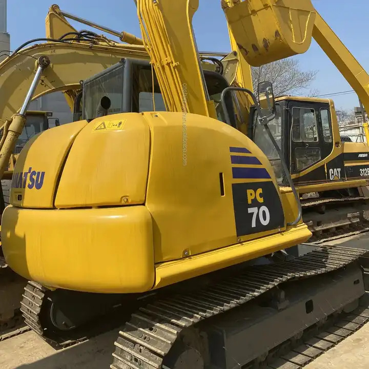 Good Condition Komatsu Used PC70-8 Hydraulic Crawler Excavator Suitable For Construction/ Agriculture Digging - Bager gusjeničar: slika Good Condition Komatsu Used PC70-8 Hydraulic Crawler Excavator Suitable For Construction/ Agriculture Digging - Bager gusjeničar Good Condition Komatsu Used PC70-8 Hydraulic Crawler Excavator Suitable For Construction/ Agriculture Digging - Bager gusjeničar: slika Good Condition Komatsu Used PC70-8 Hydraulic Crawler Excavator Suitable For Construction/ Agriculture Digging - Bager gusjeničar