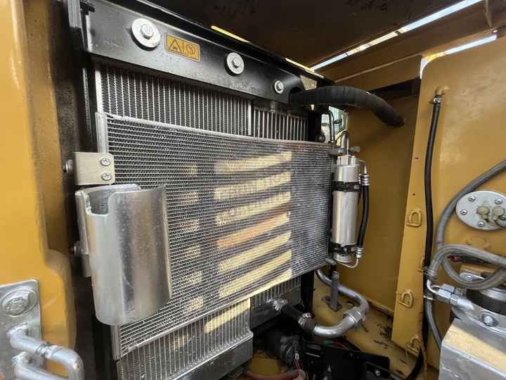 Good Price CAT 305.5E 307 308C 308D 308E 312D 315D 320C 320D Second Hand 7 Tons Used Mini Crawler Excavator For Sale - Mini bager: slika Good Price CAT 305.5E 307 308C 308D 308E 312D 315D 320C 320D Second Hand 7 Tons Used Mini Crawler Excavator For Sale - Mini bager Good Price CAT 305.5E 307 308C 308D 308E 312D 315D 320C 320D Second Hand 7 Tons Used Mini Crawler Excavator For Sale - Mini bager: slika Good Price CAT 305.5E 307 308C 308D 308E 312D 315D 320C 320D Second Hand 7 Tons Used Mini Crawler Excavator For Sale - Mini bager