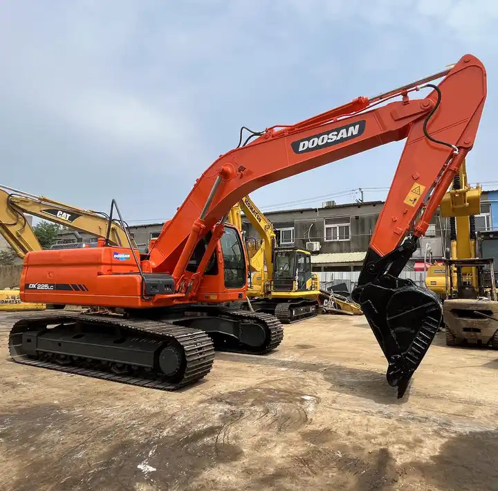 High Quality Original Korea Nice Performance Used Excavator Doosan Dx225lc,Dx225 Model For Sale 22.5ton Best Price In Shanghai - Bager gusjeničar: slika High Quality Original Korea Nice Performance Used Excavator Doosan Dx225lc,Dx225 Model For Sale 22.5ton Best Price In Shanghai - Bager gusjeničar High Quality Original Korea Nice Performance Used Excavator Doosan Dx225lc,Dx225 Model For Sale 22.5ton Best Price In Shanghai - Bager gusjeničar: slika High Quality Original Korea Nice Performance Used Excavator Doosan Dx225lc,Dx225 Model For Sale 22.5ton Best Price In Shanghai - Bager gusjeničar