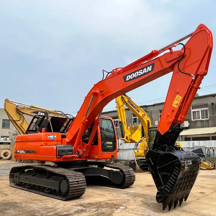 High Quality Original Korea Nice Performance Used Excavator Doosan Dx225lc,Dx225 Model For Sale 22.5ton Best Price In Shanghai - Bager gusjeničar: slika High Quality Original Korea Nice Performance Used Excavator Doosan Dx225lc,Dx225 Model For Sale 22.5ton Best Price In Shanghai - Bager gusjeničar High Quality Original Korea Nice Performance Used Excavator Doosan Dx225lc,Dx225 Model For Sale 22.5ton Best Price In Shanghai - Bager gusjeničar: slika High Quality Original Korea Nice Performance Used Excavator Doosan Dx225lc,Dx225 Model For Sale 22.5ton Best Price In Shanghai - Bager gusjeničar