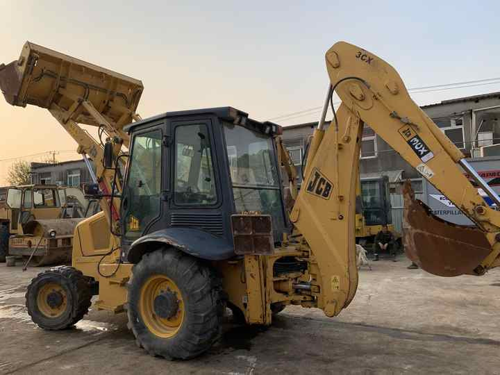 JCB 3cX backhoe loader manufactured in 2022 with telescopic boom JCB3CX JCB4CX JCB 3DX - Rovokopač-utovarivač: slika JCB 3cX backhoe loader manufactured in 2022 with telescopic boom JCB3CX JCB4CX JCB 3DX - Rovokopač-utovarivač JCB 3cX backhoe loader manufactured in 2022 with telescopic boom JCB3CX JCB4CX JCB 3DX - Rovokopač-utovarivač: slika JCB 3cX backhoe loader manufactured in 2022 with telescopic boom JCB3CX JCB4CX JCB 3DX - Rovokopač-utovarivač