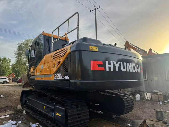 Korea Original Used Hyundai 220LC-9S Excavator Used Robex Hyundai 220 Excavator 220LC-9S Used Excavators for Sale - Bager: slika Korea Original Used Hyundai 220LC-9S Excavator Used Robex Hyundai 220 Excavator 220LC-9S Used Excavators for Sale - Bager Korea Original Used Hyundai 220LC-9S Excavator Used Robex Hyundai 220 Excavator 220LC-9S Used Excavators for Sale - Bager: slika Korea Original Used Hyundai 220LC-9S Excavator Used Robex Hyundai 220 Excavator 220LC-9S Used Excavators for Sale - Bager