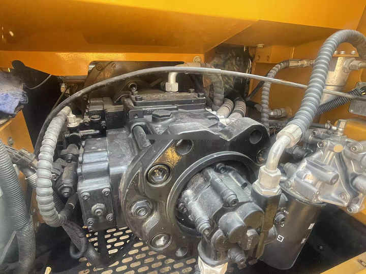 Less Working Hours With Excellent Performance Digger 21 Ton Cost-effective Used Sany Second Hand Sany Sy215cpro Excavator - Bager gusjeničar: slika Less Working Hours With Excellent Performance Digger 21 Ton Cost-effective Used Sany Second Hand Sany Sy215cpro Excavator - Bager gusjeničar Less Working Hours With Excellent Performance Digger 21 Ton Cost-effective Used Sany Second Hand Sany Sy215cpro Excavator - Bager gusjeničar: slika Less Working Hours With Excellent Performance Digger 21 Ton Cost-effective Used Sany Second Hand Sany Sy215cpro Excavator - Bager gusjeničar