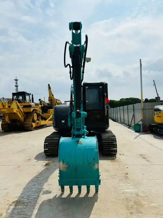 Original Color 7 Ton Hydraulic Excavator Kobelco Sk75-8 Mini Tracked Excavator With Quality Warranty In Shanghai - Bager gusjeničar: slika Original Color 7 Ton Hydraulic Excavator Kobelco Sk75-8 Mini Tracked Excavator With Quality Warranty In Shanghai - Bager gusjeničar Original Color 7 Ton Hydraulic Excavator Kobelco Sk75-8 Mini Tracked Excavator With Quality Warranty In Shanghai - Bager gusjeničar: slika Original Color 7 Ton Hydraulic Excavator Kobelco Sk75-8 Mini Tracked Excavator With Quality Warranty In Shanghai - Bager gusjeničar