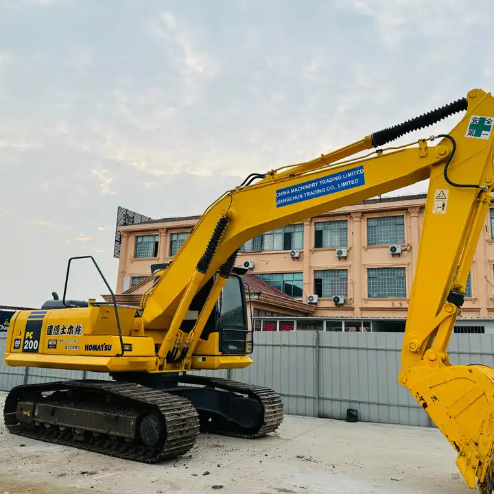 Original Japan Used Crawler Excavator Komatsu Pc200lc-7 Pc220lc-7 A/c Cabin In Shanghai - Bager gusjeničar: slika Original Japan Used Crawler Excavator Komatsu Pc200lc-7 Pc220lc-7 A/c Cabin In Shanghai - Bager gusjeničar Original Japan Used Crawler Excavator Komatsu Pc200lc-7 Pc220lc-7 A/c Cabin In Shanghai - Bager gusjeničar: slika Original Japan Used Crawler Excavator Komatsu Pc200lc-7 Pc220lc-7 A/c Cabin In Shanghai - Bager gusjeničar