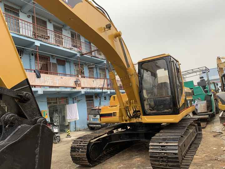 Second Hand Caterpillar 325bl Excavator Used Cat 325b 325bl with good condition in stock For Sale Good Condition - Bager gusjeničar: slika Second Hand Caterpillar 325bl Excavator Used Cat 325b 325bl with good condition in stock For Sale Good Condition - Bager gusjeničar Second Hand Caterpillar 325bl Excavator Used Cat 325b 325bl with good condition in stock For Sale Good Condition - Bager gusjeničar: slika Second Hand Caterpillar 325bl Excavator Used Cat 325b 325bl with good condition in stock For Sale Good Condition - Bager gusjeničar