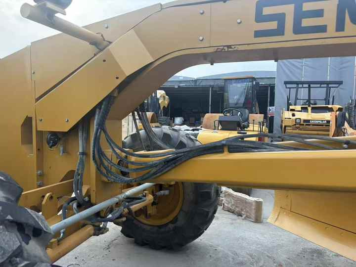 Second Hand SEM921 Motor Grader / Second Hand Motor Grader Sem 921 922 919 SEM Motor Grader for Sale - Grejder: slika Second Hand SEM921 Motor Grader / Second Hand Motor Grader Sem 921 922 919 SEM Motor Grader for Sale - Grejder Second Hand SEM921 Motor Grader / Second Hand Motor Grader Sem 921 922 919 SEM Motor Grader for Sale - Grejder: slika Second Hand SEM921 Motor Grader / Second Hand Motor Grader Sem 921 922 919 SEM Motor Grader for Sale - Grejder