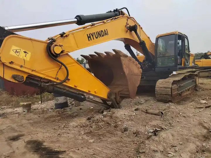 Used 38ton Heavy Duty Digger Machine Hyundai R385LC-9t R520 220LC-9s Grab Crawler Hydraulic Excavator - Bager: slika Used 38ton Heavy Duty Digger Machine Hyundai R385LC-9t R520 220LC-9s Grab Crawler Hydraulic Excavator - Bager Used 38ton Heavy Duty Digger Machine Hyundai R385LC-9t R520 220LC-9s Grab Crawler Hydraulic Excavator - Bager: slika Used 38ton Heavy Duty Digger Machine Hyundai R385LC-9t R520 220LC-9s Grab Crawler Hydraulic Excavator - Bager