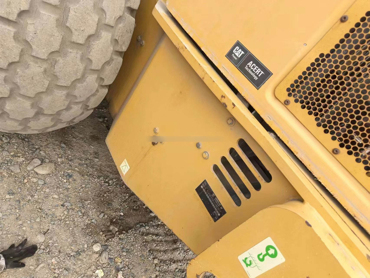 Used CAT CS76XT for sale Second hand caterpillar roller in good condition high brand quality, affordable and in stock - Kompaktor: slika Used CAT CS76XT for sale Second hand caterpillar roller in good condition high brand quality, affordable and in stock - Kompaktor Used CAT CS76XT for sale Second hand caterpillar roller in good condition high brand quality, affordable and in stock - Kompaktor: slika Used CAT CS76XT for sale Second hand caterpillar roller in good condition high brand quality, affordable and in stock - Kompaktor