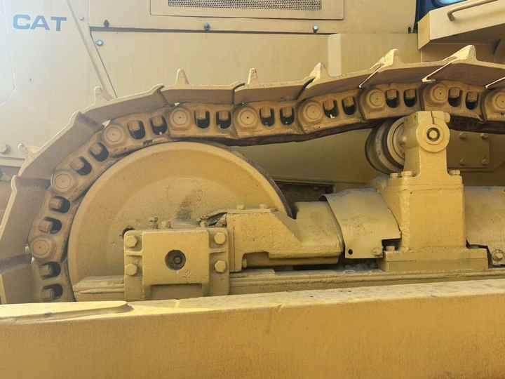 Buldožer Used Cat D6g Bulldozer of Second Hand CAT D6D D6G D6R Dozer for Sale: slika Buldožer Used Cat D6g Bulldozer of Second Hand CAT D6D D6G D6R Dozer for Sale Buldožer Used Cat D6g Bulldozer of Second Hand CAT D6D D6G D6R Dozer for Sale: slika Buldožer Used Cat D6g Bulldozer of Second Hand CAT D6D D6G D6R Dozer for Sale