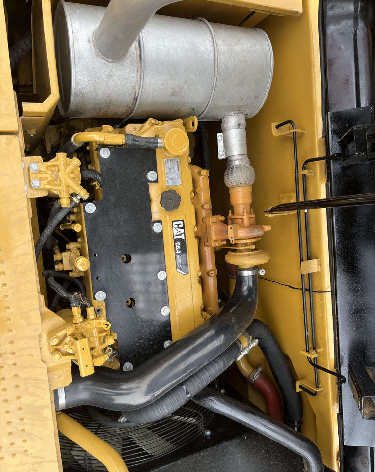 Used Cat Excavator CAT 320D High Quality Japan Used Construction Machine 20ton Excavator cat320d for sale - Bager: slika Used Cat Excavator CAT 320D High Quality Japan Used Construction Machine 20ton Excavator cat320d for sale - Bager Used Cat Excavator CAT 320D High Quality Japan Used Construction Machine 20ton Excavator cat320d for sale - Bager: slika Used Cat Excavator CAT 320D High Quality Japan Used Construction Machine 20ton Excavator cat320d for sale - Bager